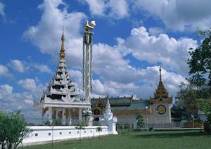 青の洞窟近くで行うダイビング体験